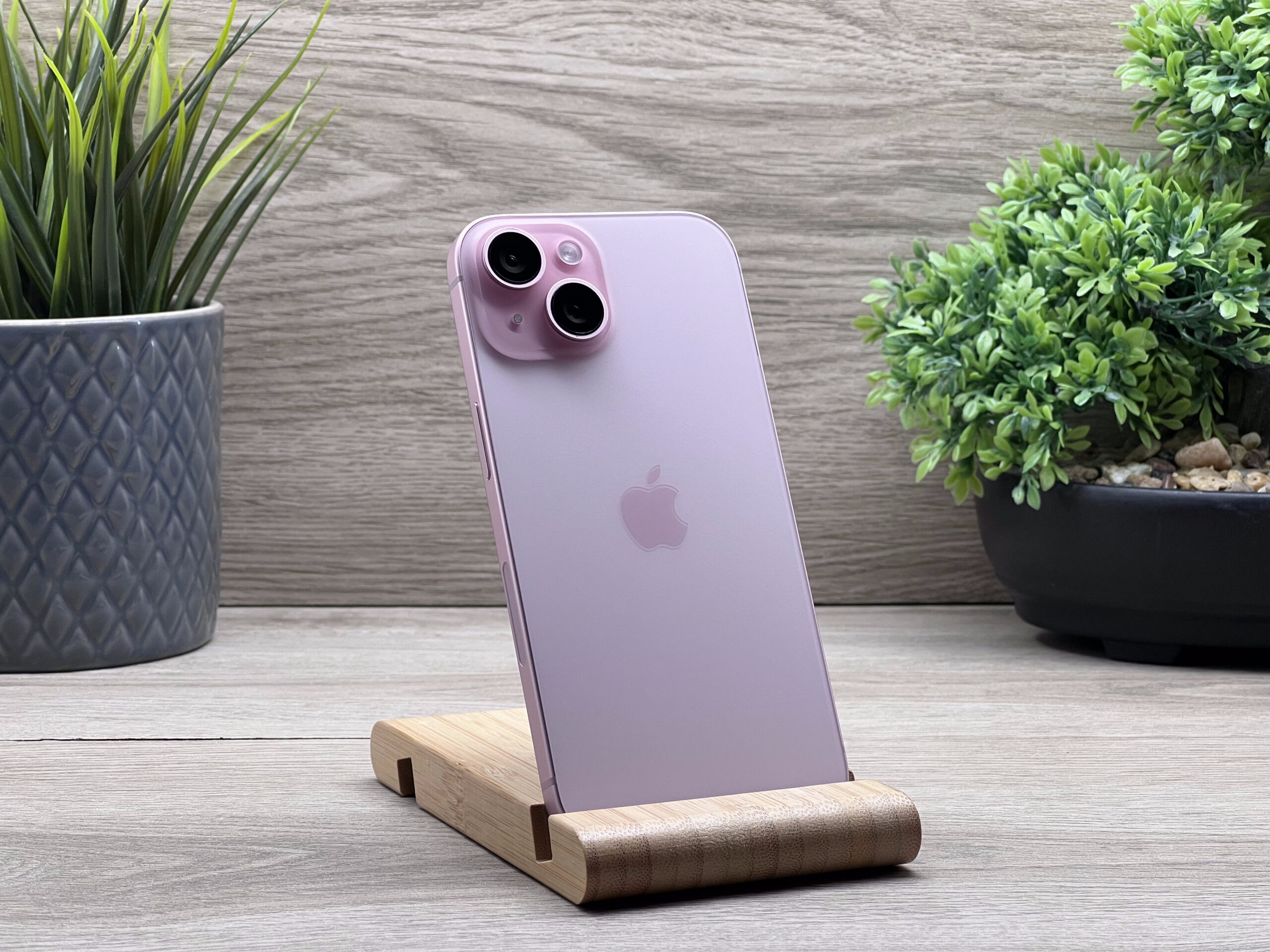 Hibátlan iPhone 15 Pink 128GB 2 ÉV Garanciával Számlával Aksi 100%
