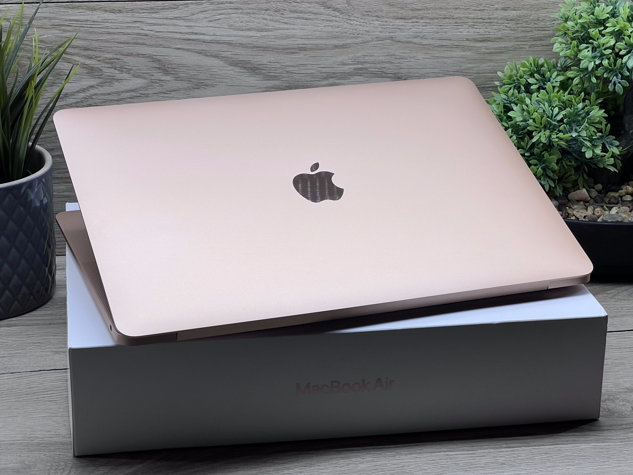Hibátlan MacBook Air 2020 M1 13” 256GB 2 ÉV Garanciával Számlával