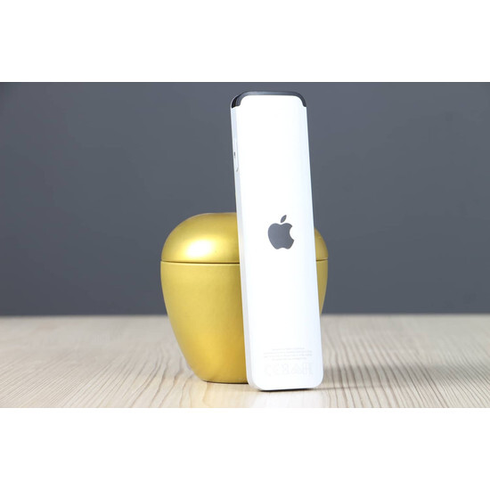 Használt Apple Siri Remote 2.gen B US-8421