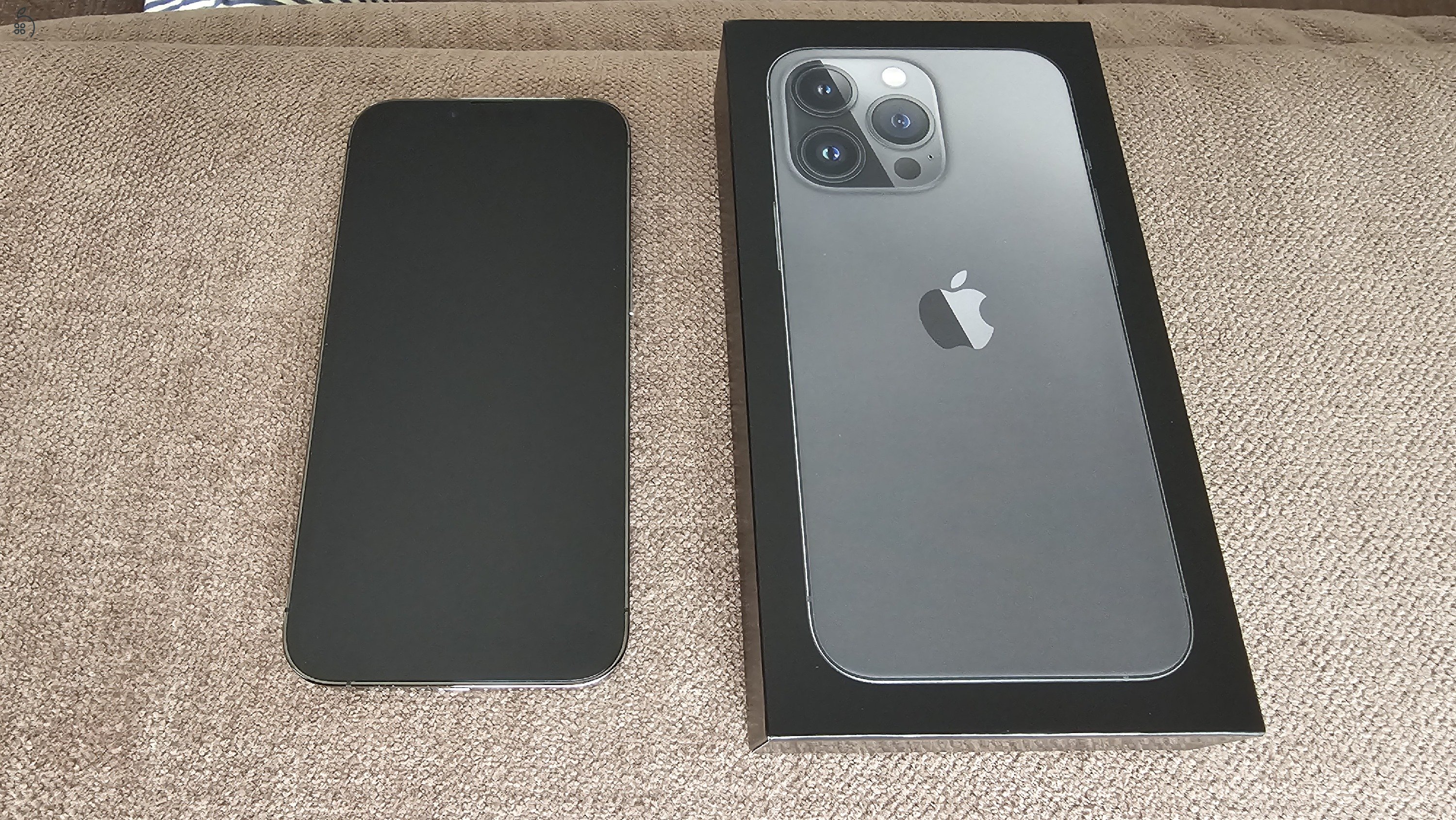 Apple iPhone 13 Pro 128GB grafit, hibátlan, karcmentes, Apple 20W töltő