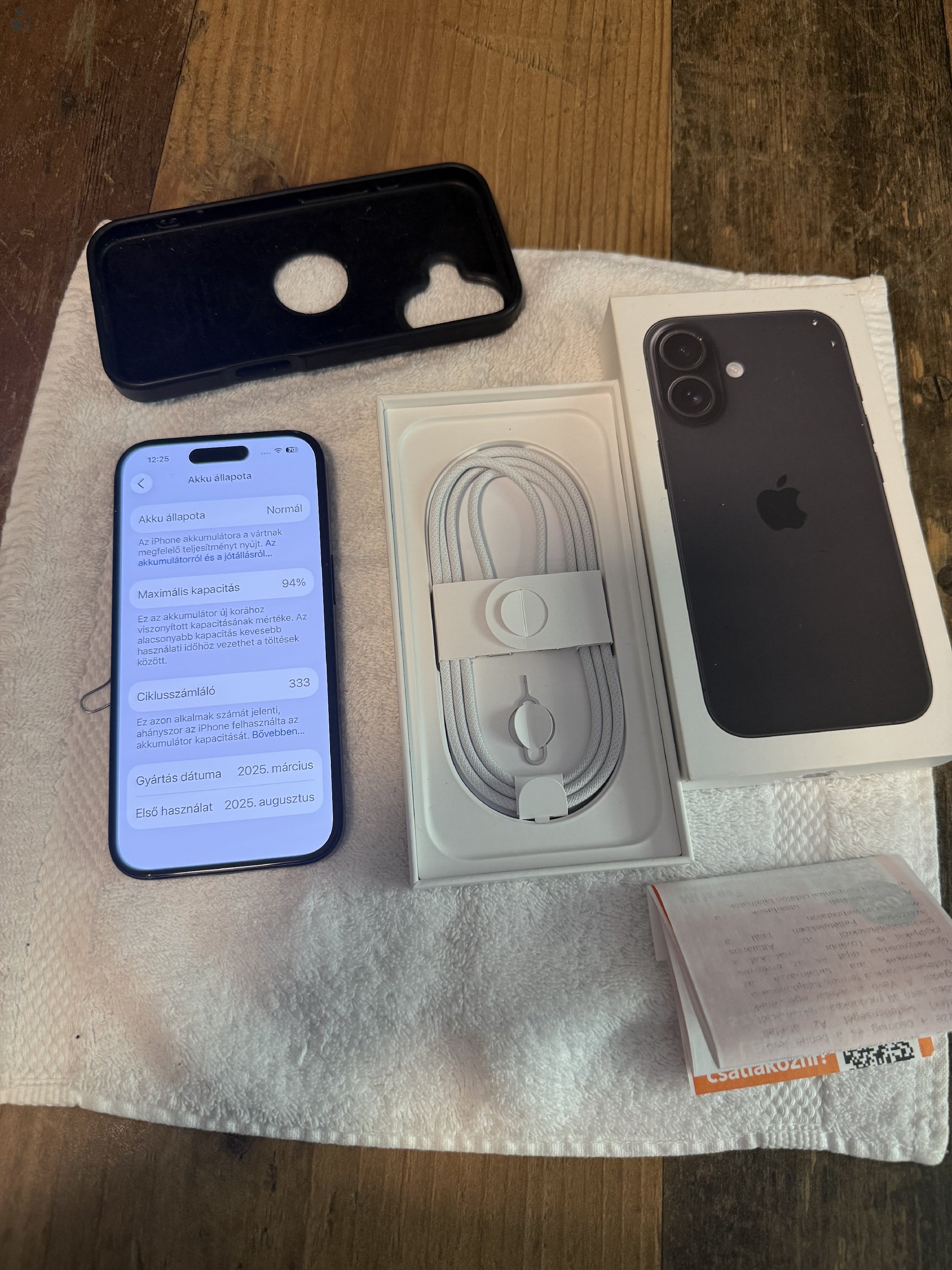 Iphone 16 256, 1 eves, karcmentes hibatlan 93%