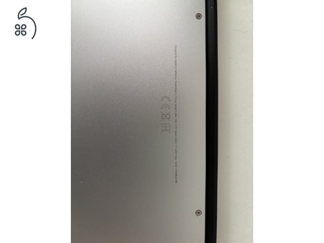 HASZNÁLT, MŰKÖDŐKÉPES MACBOOK AIR 13