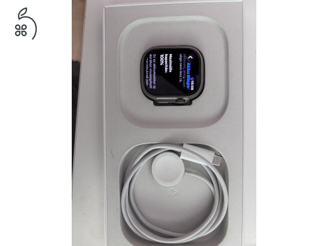 1,5 év garis Apple Watch ULTRA 2 49mm titán újszerű, akkumlátor 100% + 8 db szíj