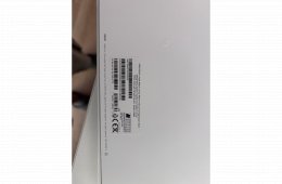 1,5 év garis Apple Watch ULTRA 2 49mm titán újszerű, akkumlátor 100% + 8 db szíj