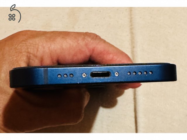 iPhone 12 kiváló állapotban