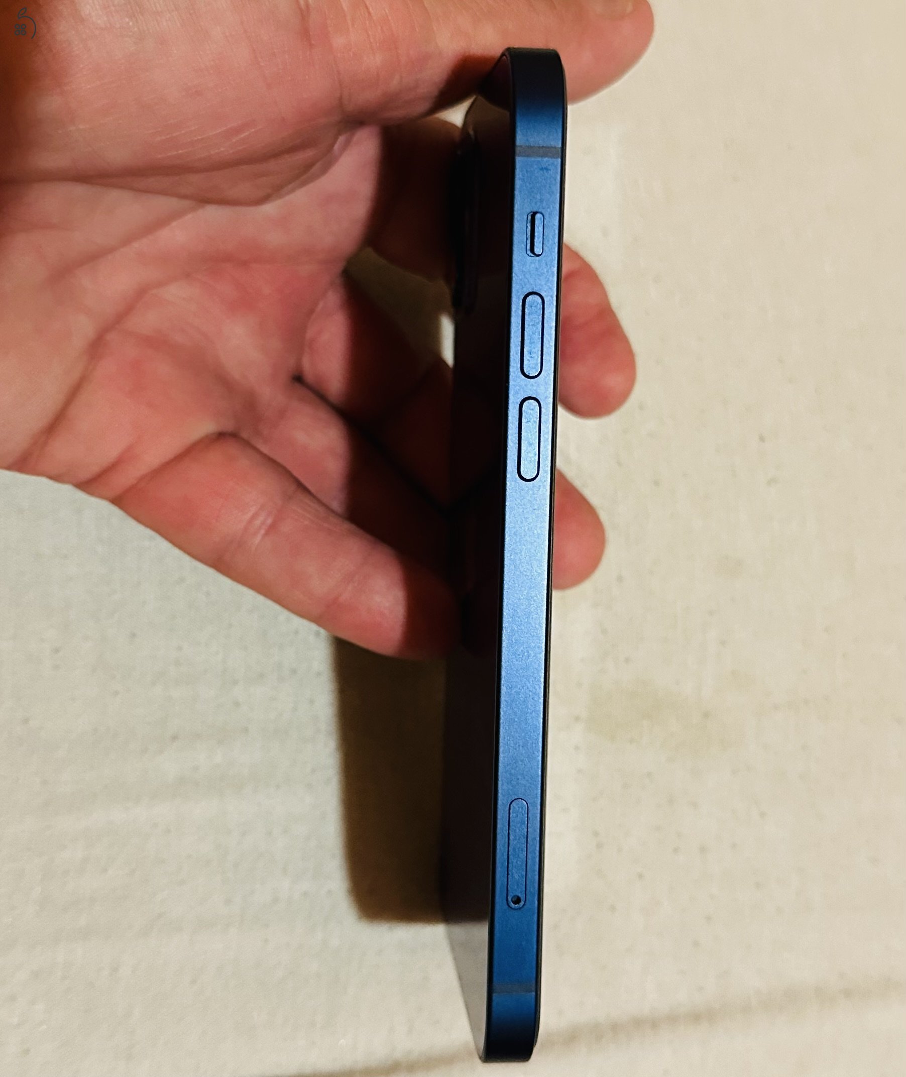 iPhone 12 kiváló állapotban