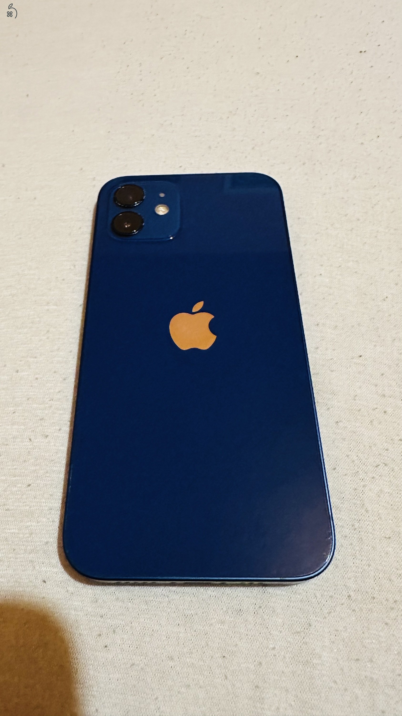 iPhone 12 kiváló állapotban