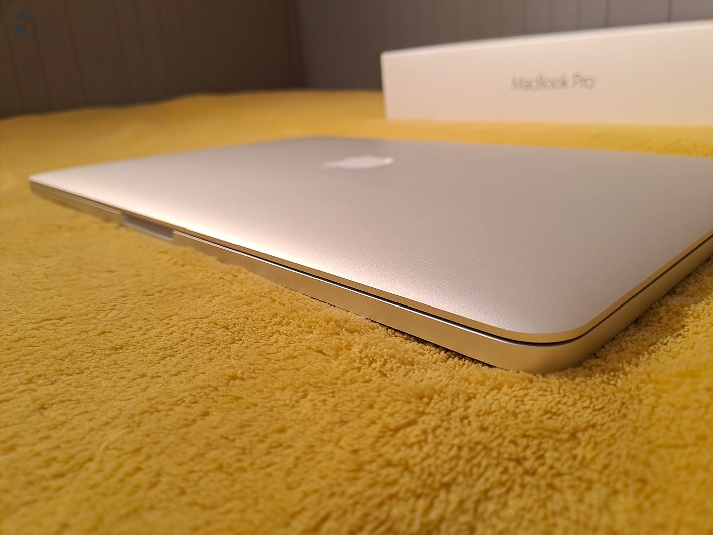 MacBook Pro Retina 15” Mid 2015 – 2,5 GHz i7 / 16 GB / 512 GB / R9 M370X CTO