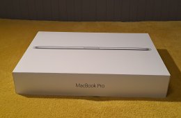 MacBook Pro Retina 15” Mid 2015 – 2,5 GHz i7 / 16 GB / 512 GB / R9 M370X CTO