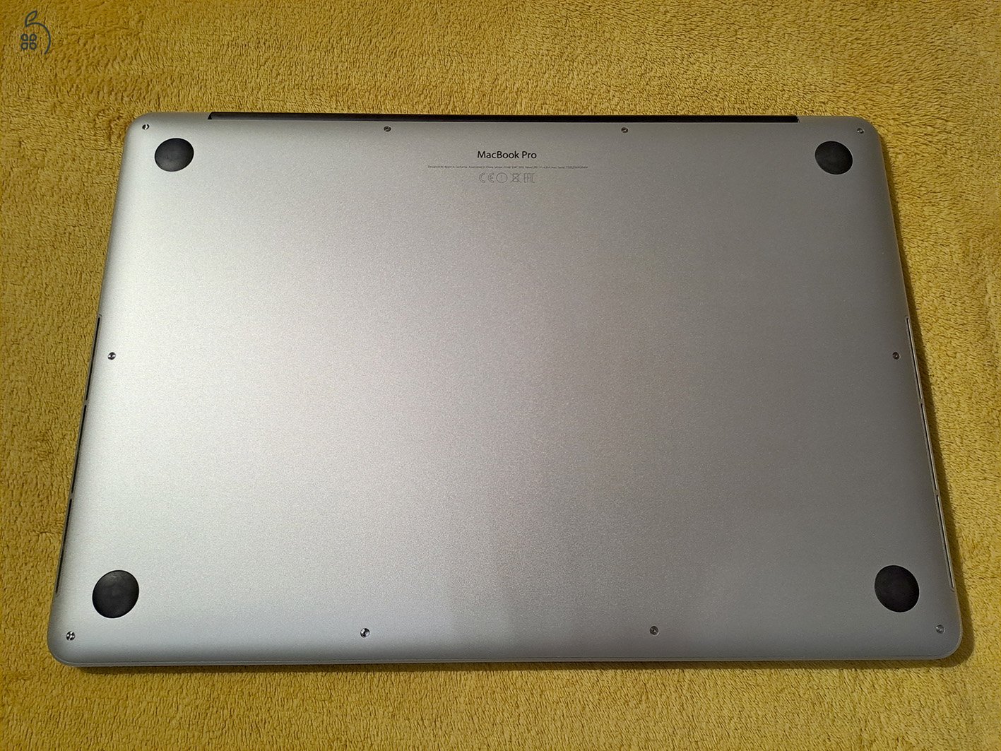 MacBook Pro Retina 15” Mid 2015 – 2,5 GHz i7 / 16 GB / 512 GB / R9 M370X CTO