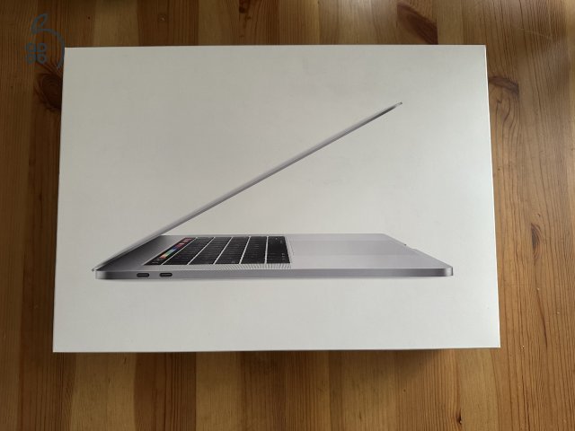 MacBook Pro 15” 2019 – i9 / 16GB / 512GB / Radeon Pro 560X