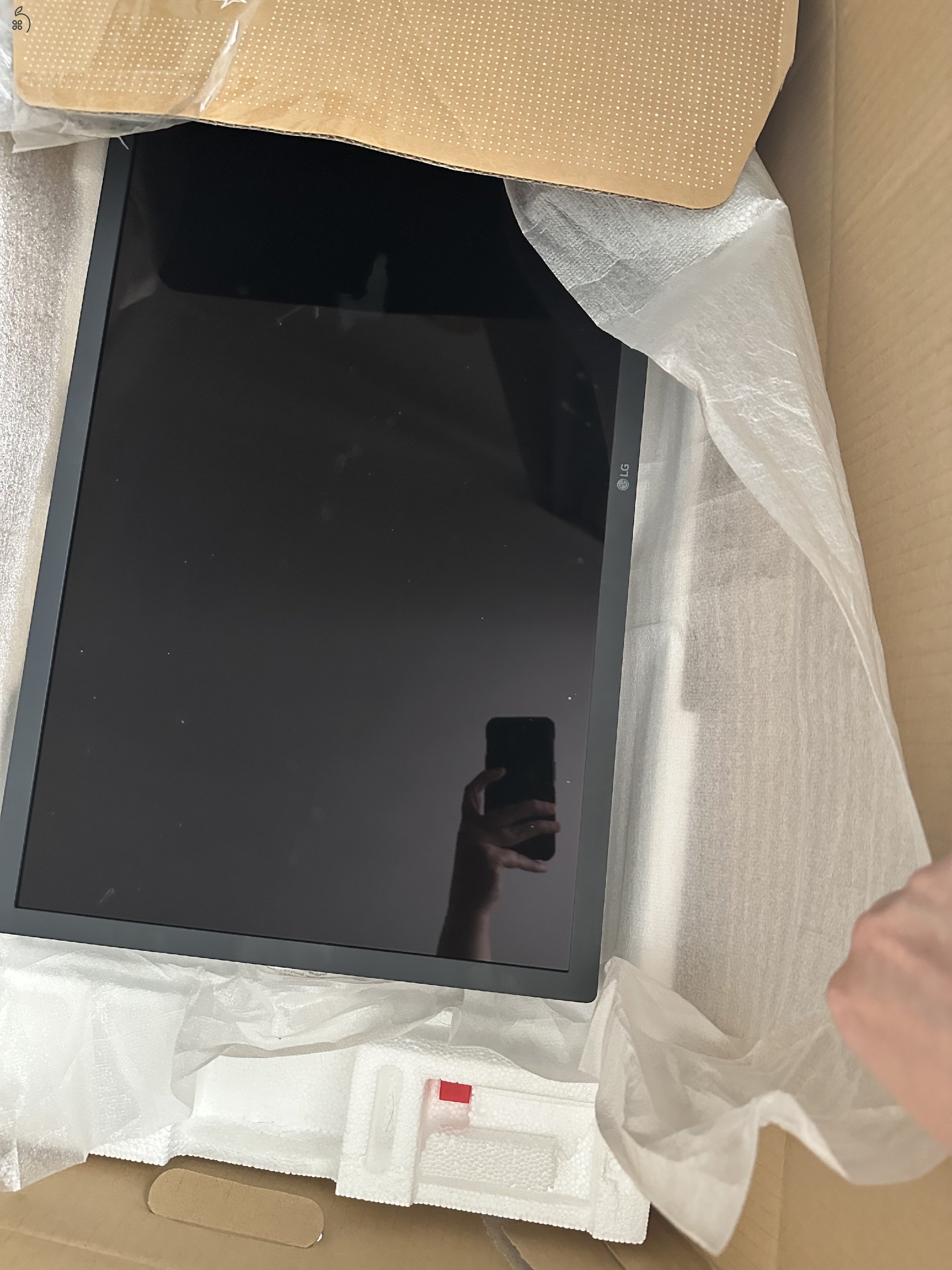LG UltraFine 4K 24” Mac monitor – 24MD4KL-B, pixelhibamentes