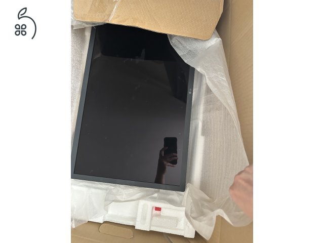 LG UltraFine 4K 24” Mac monitor – 24MD4KL-B, pixelhibamentes