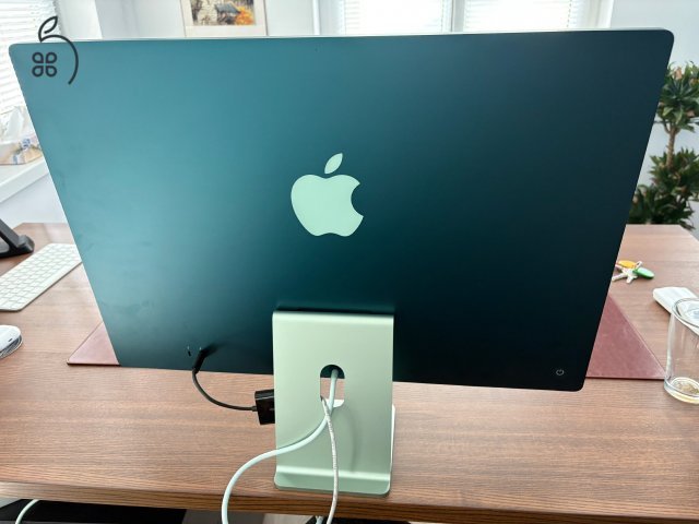 M1, 8GB, 256Gb kék újszerű állapotú iMac eladó