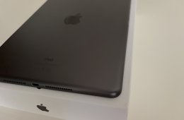 Eladó 8. generációs iPad - SpaceGrey