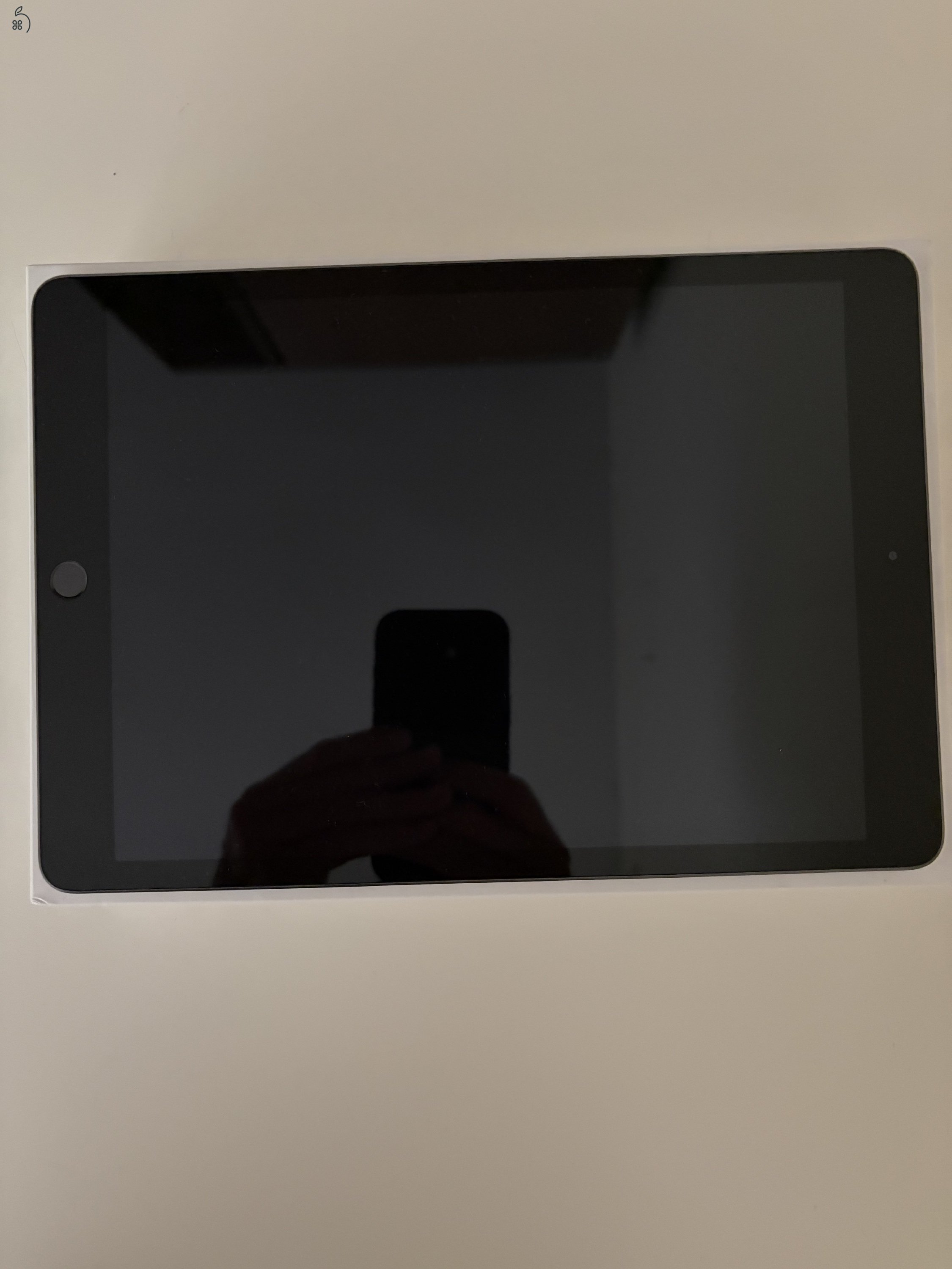 Eladó 8. generációs iPad - SpaceGrey