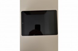 Eladó 8. generációs iPad - SpaceGrey