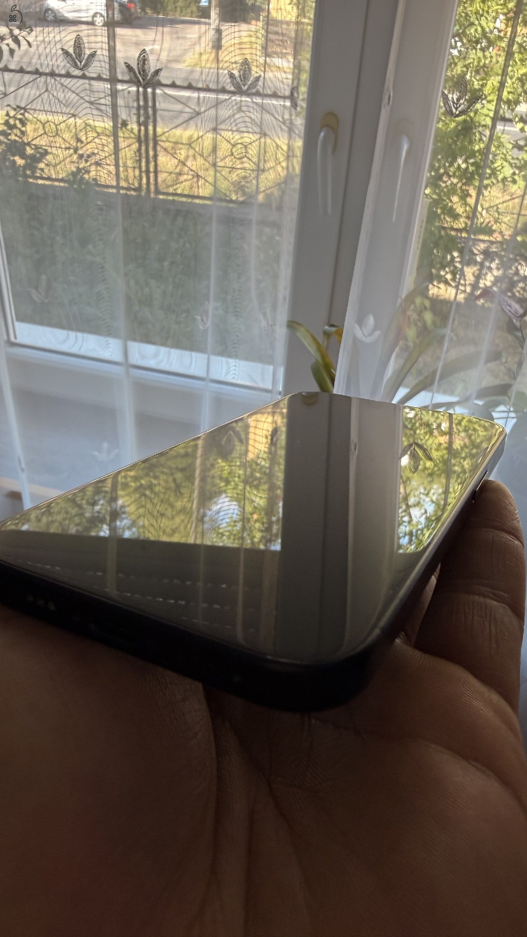 iPhone 15 128GB karcmentes kijelző 90% akku
