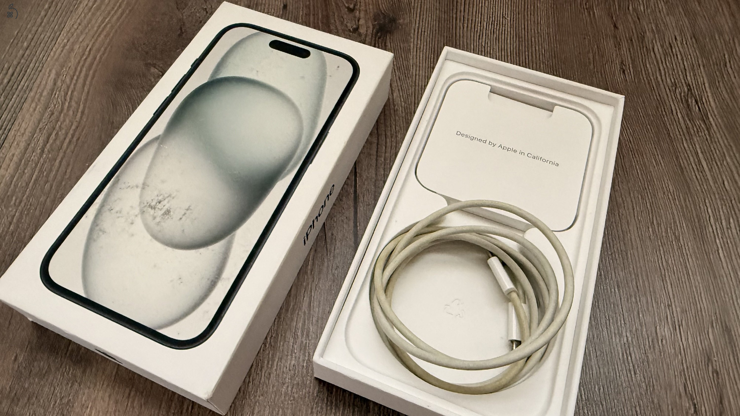 iPhone 15 128GB karcmentes kijelző 90% akku
