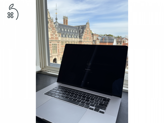 MacBook Pro 16” (2019) – i7 / 32 GB RAM / 512 GB SSD / Touch Bar