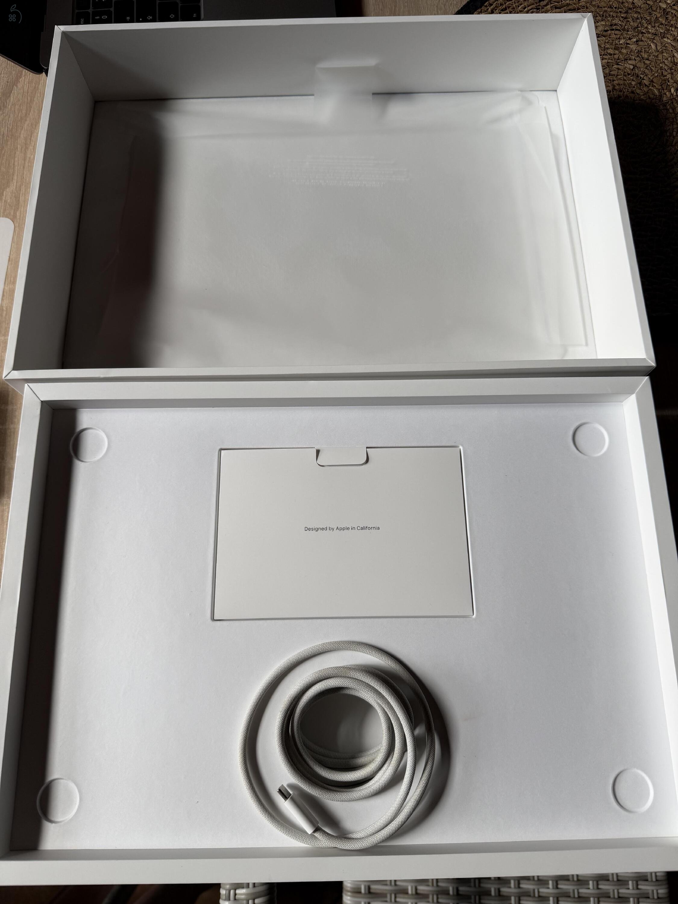 MacBook Pro 16