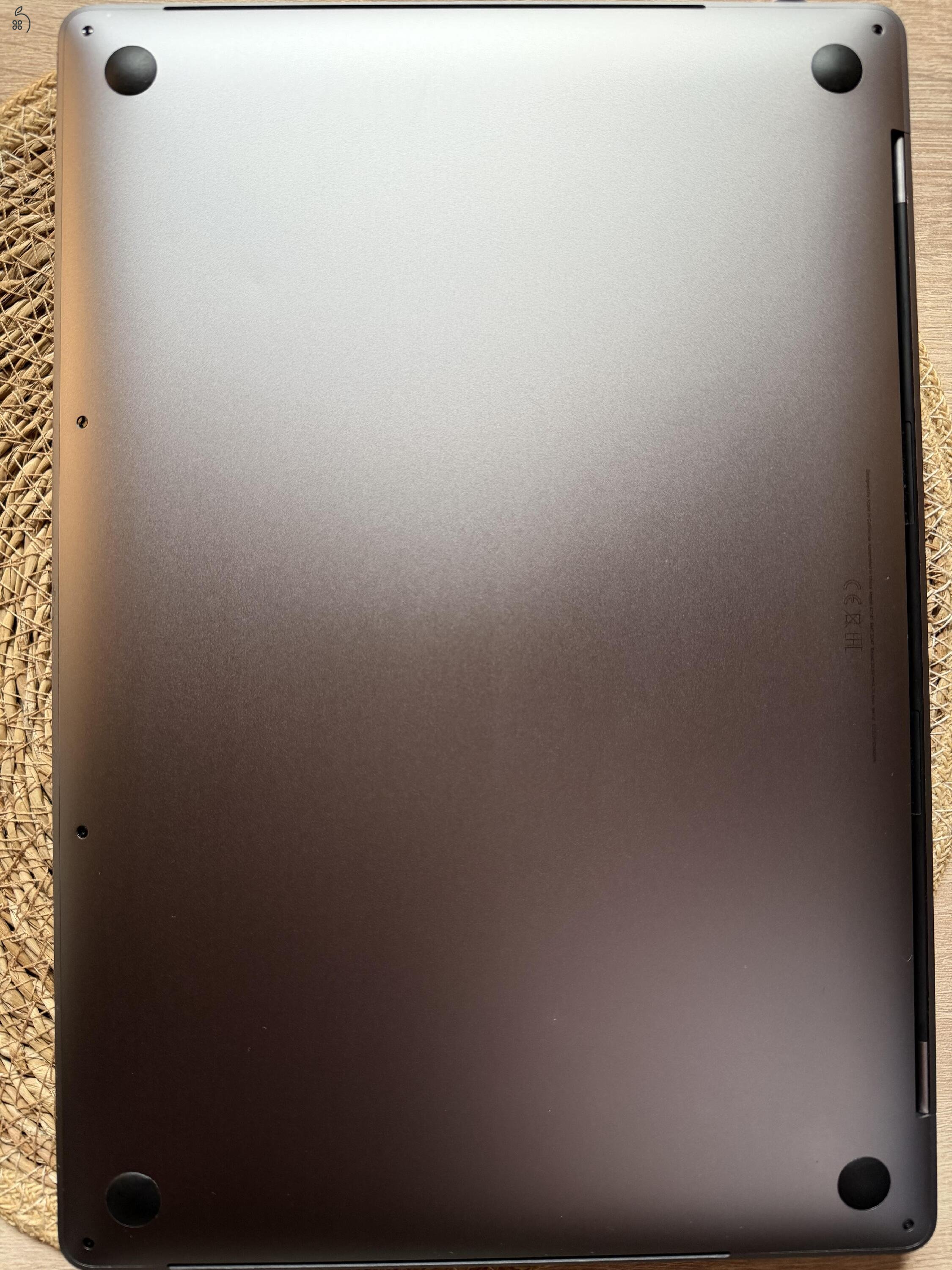 MacBook Pro 16