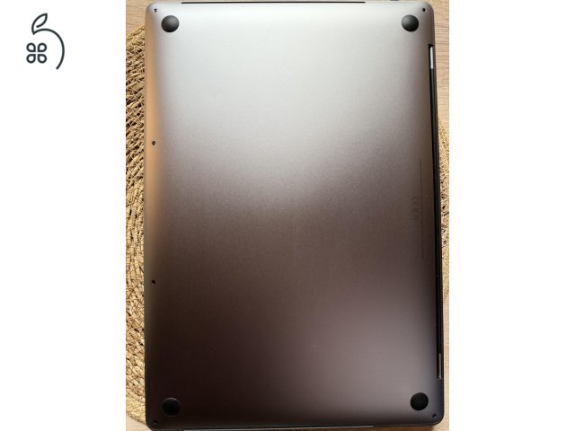 MacBook Pro 16