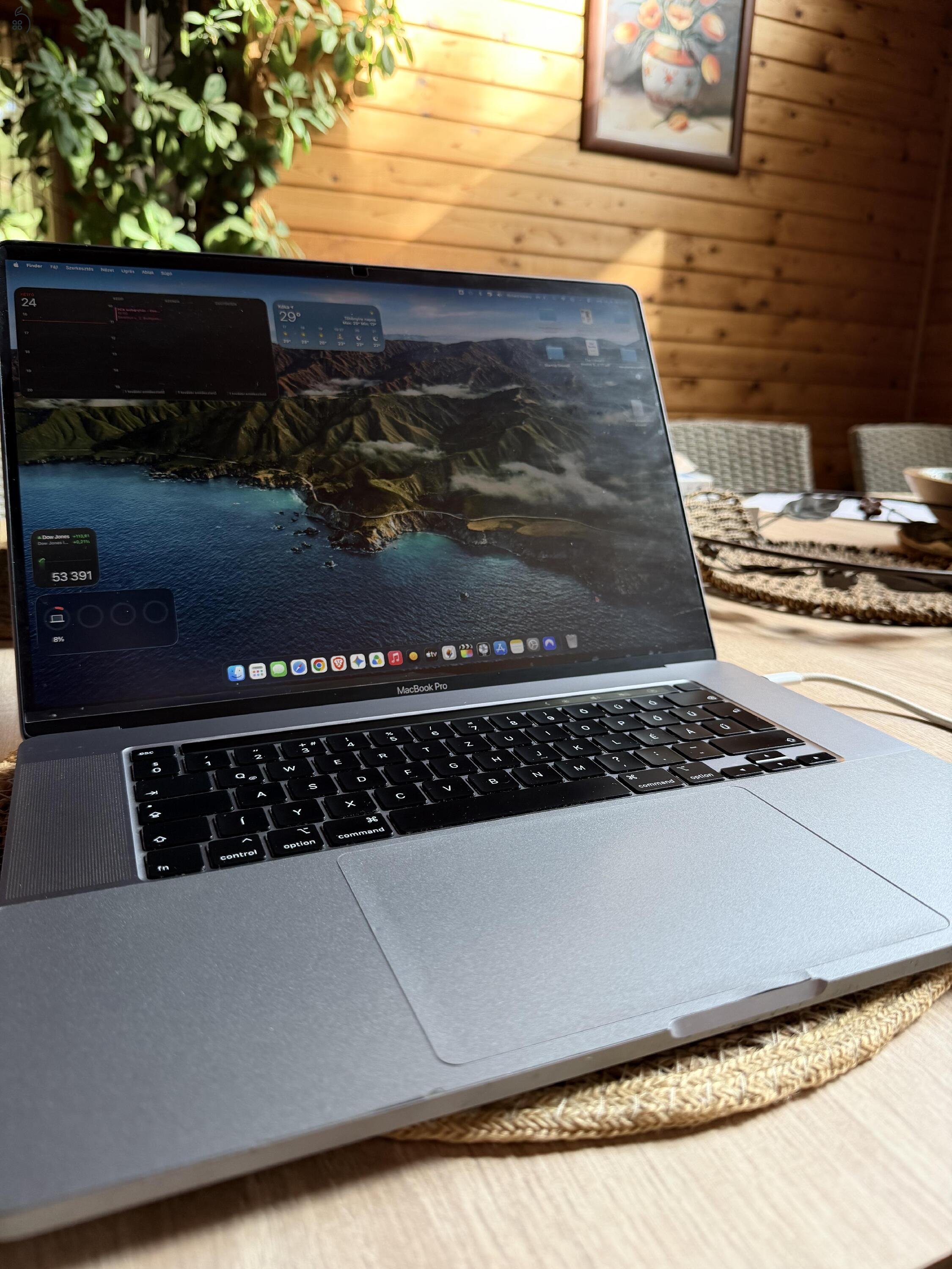 MacBook Pro 16