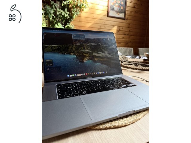 MacBook Pro 16