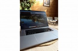 MacBook Pro 16