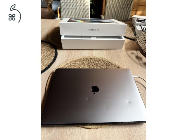 MacBook Pro 16