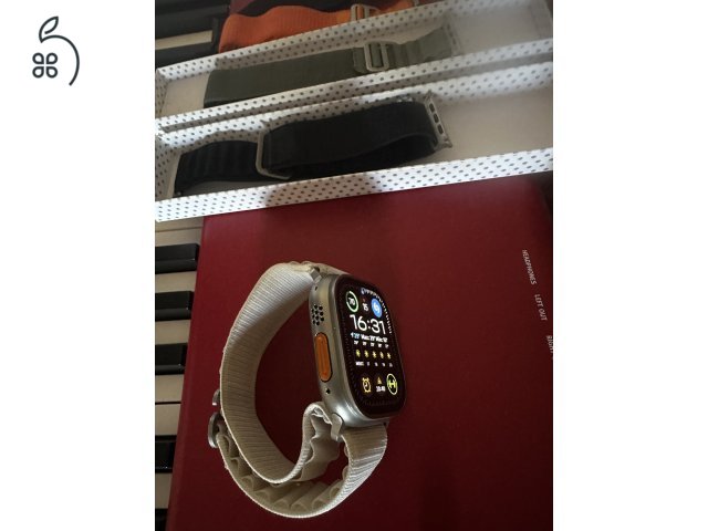Apple Watch Ultra 1 (49mm Titanium, 85% Akku) + 5 db szíj, Amazon számlával