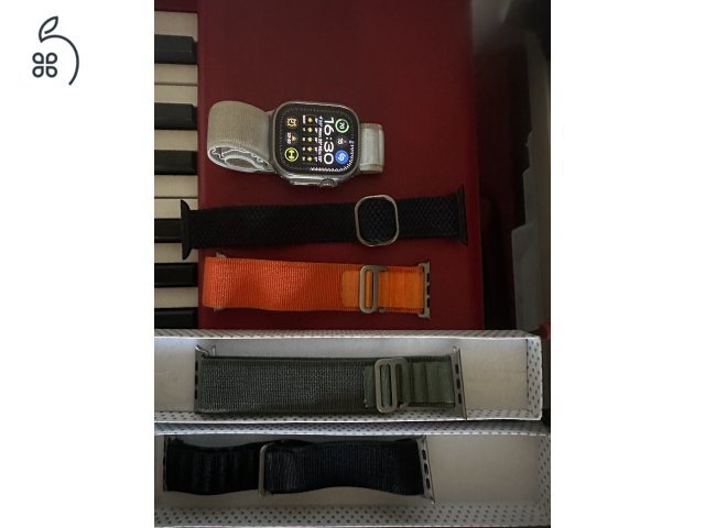 Apple Watch Ultra 1 (49mm Titanium, 85% Akku) + 5 db szíj, Amazon számlával