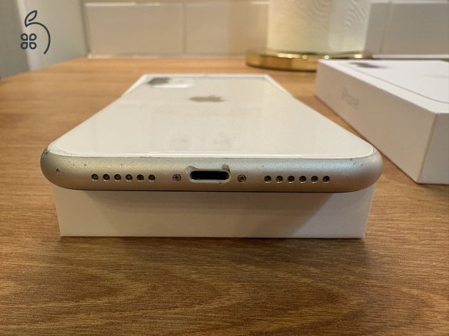 iPhone 11 64GB fehér – gyári, dobozzal
