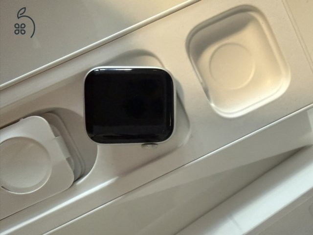 Eladó Apple Watch S6 40mm GPS+Cellular Ezüst