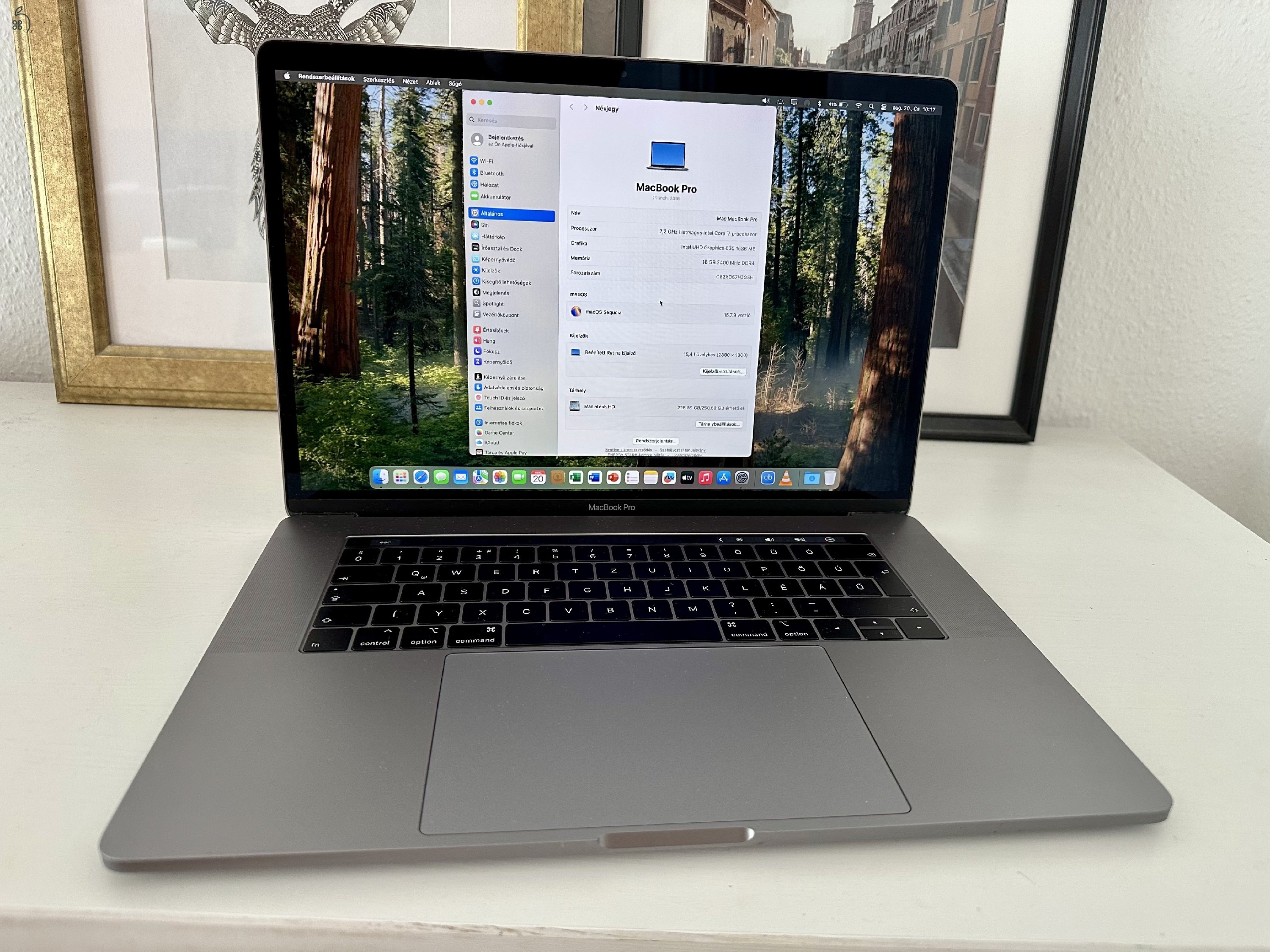 MacBook Pro 15 TouchBar 2018 Space Gray 256GB 