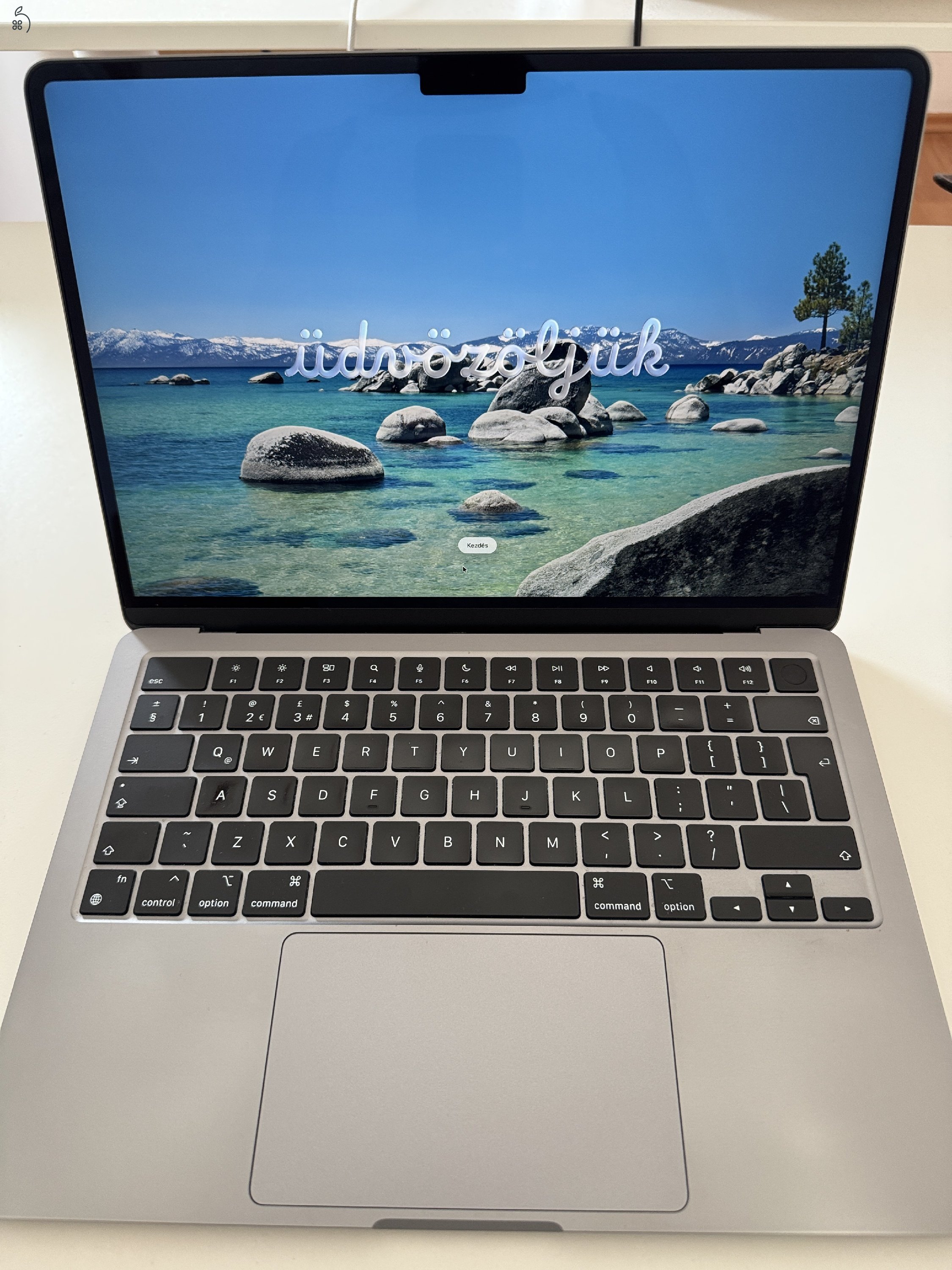 MacBook Air M2 13
