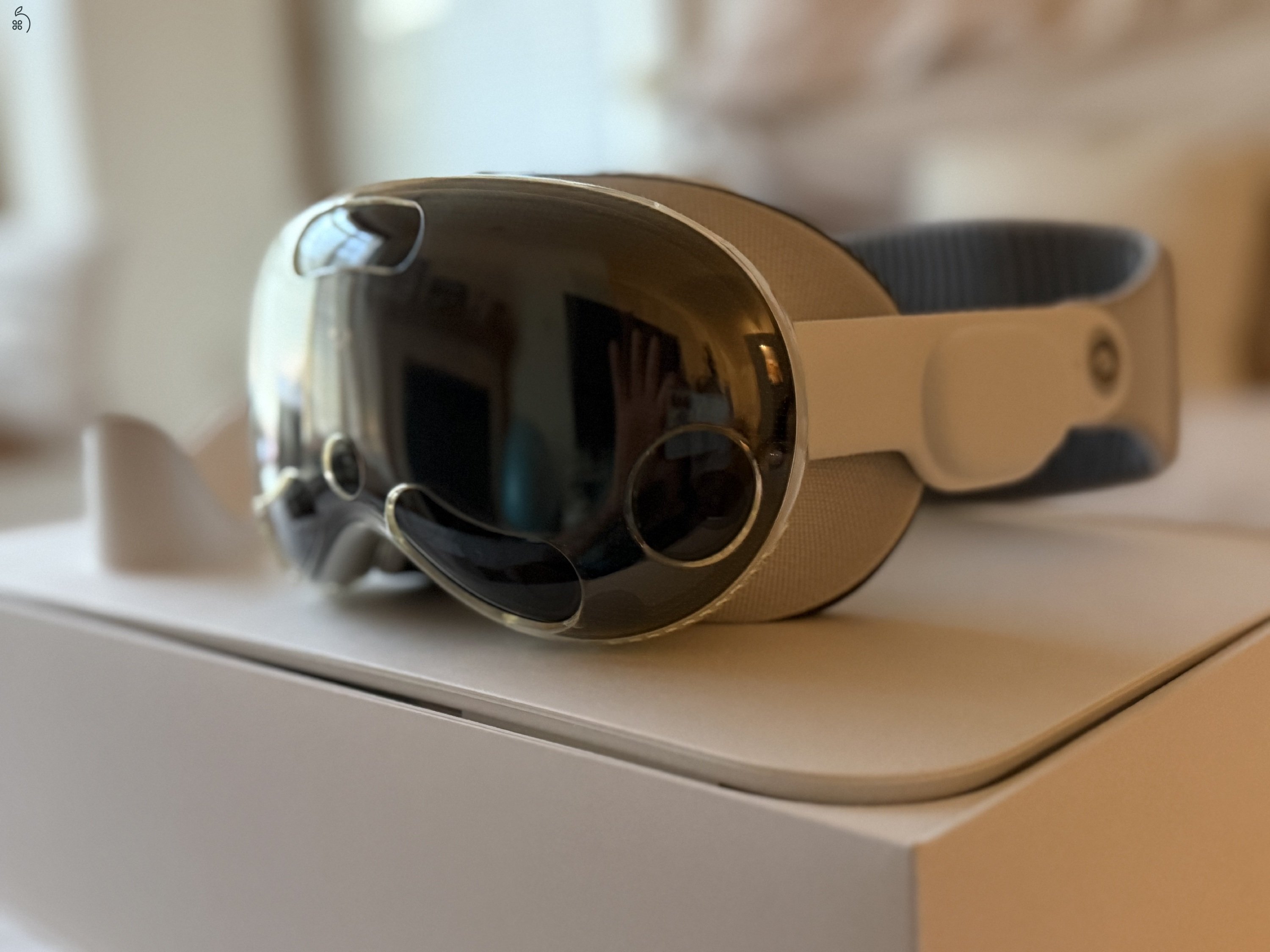 pple Vision Pro – M2 / 512 GB – kiváló állapot USA modell