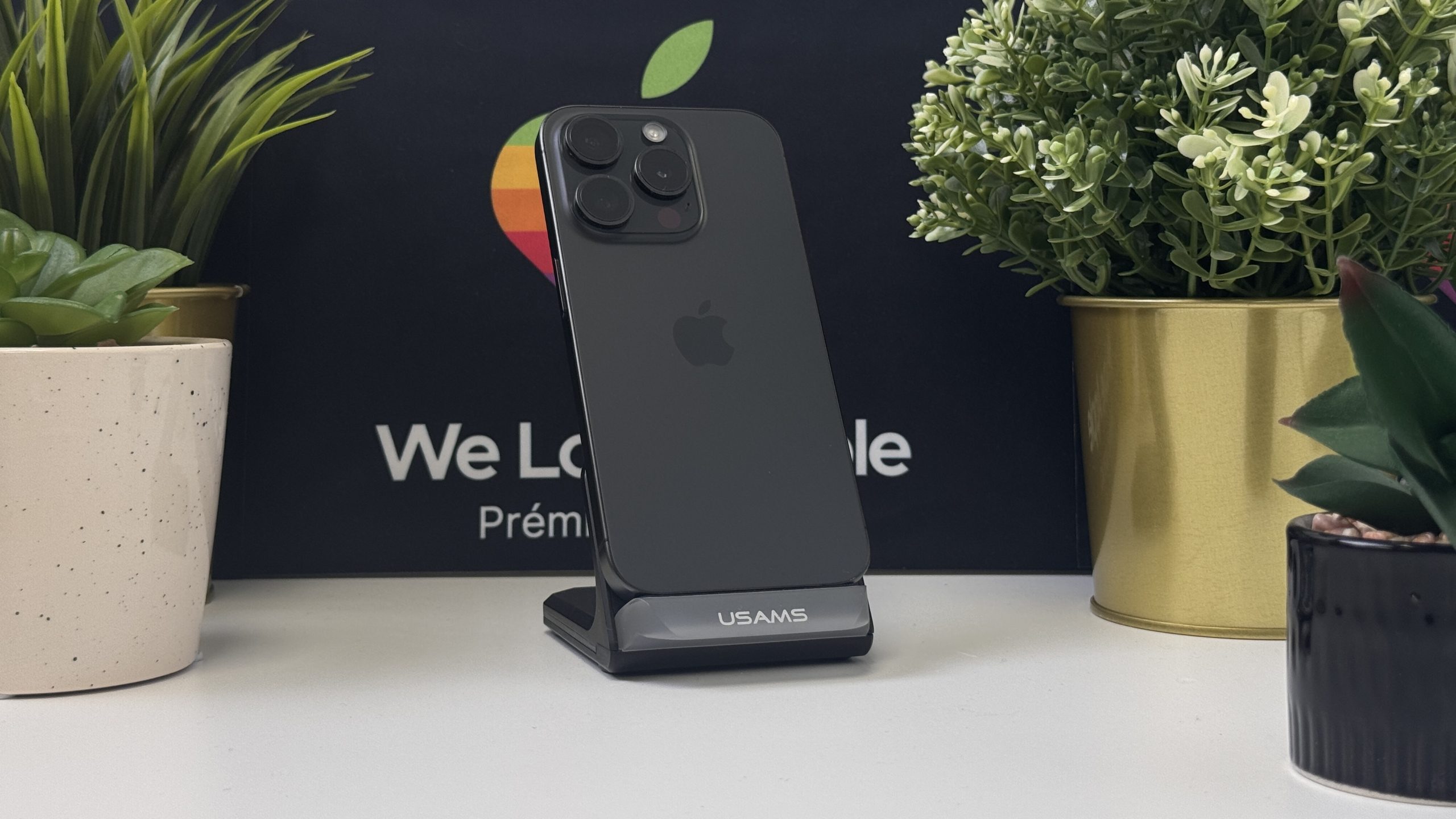 iPhone 15 Pro 256GB, Fekete Titán, Független, Számla, 2 Év Garancia, 100%