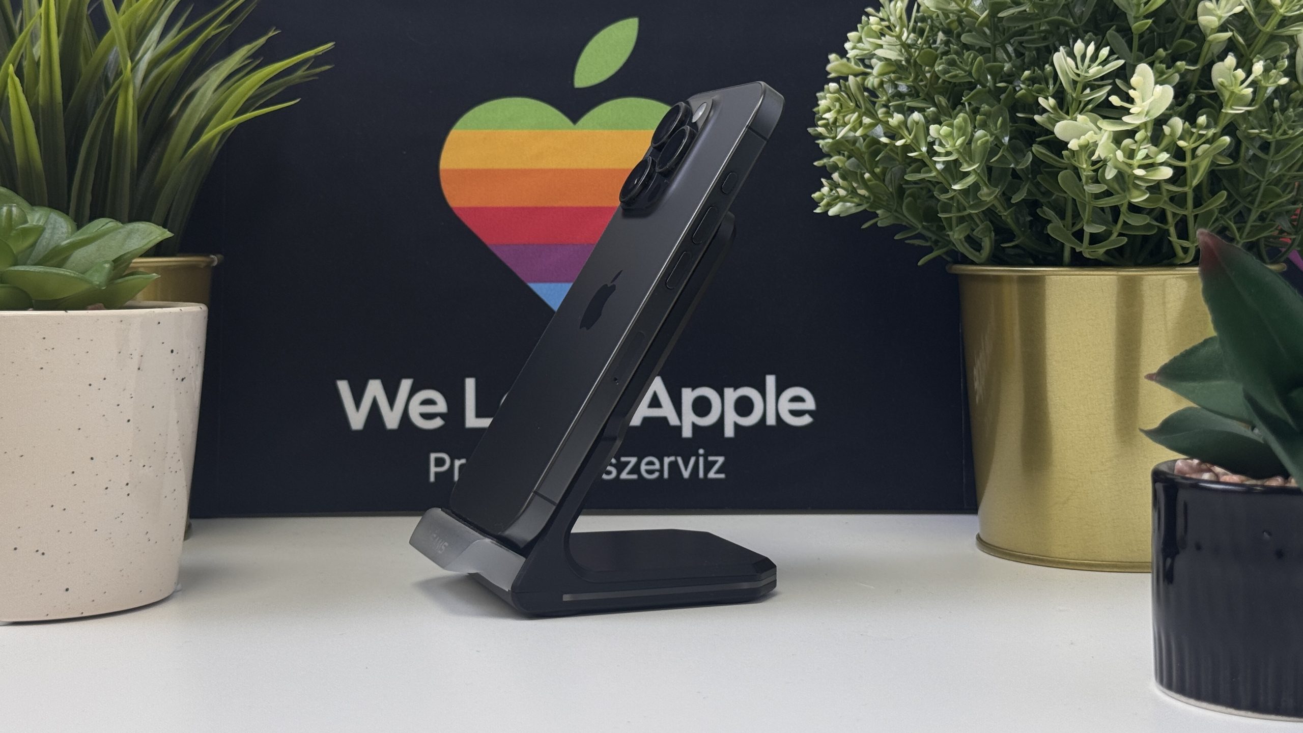 iPhone 15 Pro 256GB, Fekete Titán, Független, Számla, 2 Év Garancia, 100%