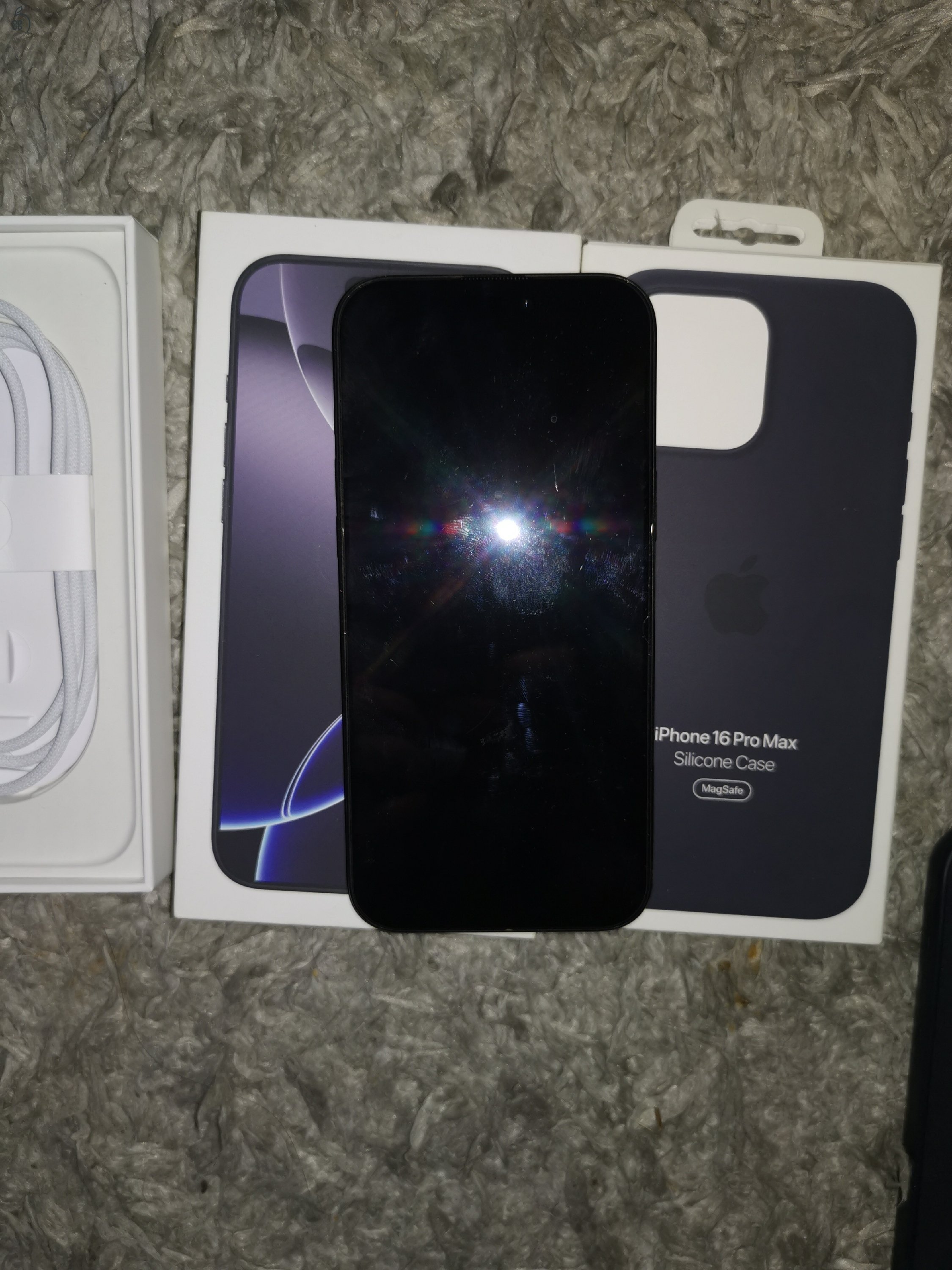iPhone 16 pro max magánszemélytől Istyle Számla független első tulaj 256GB