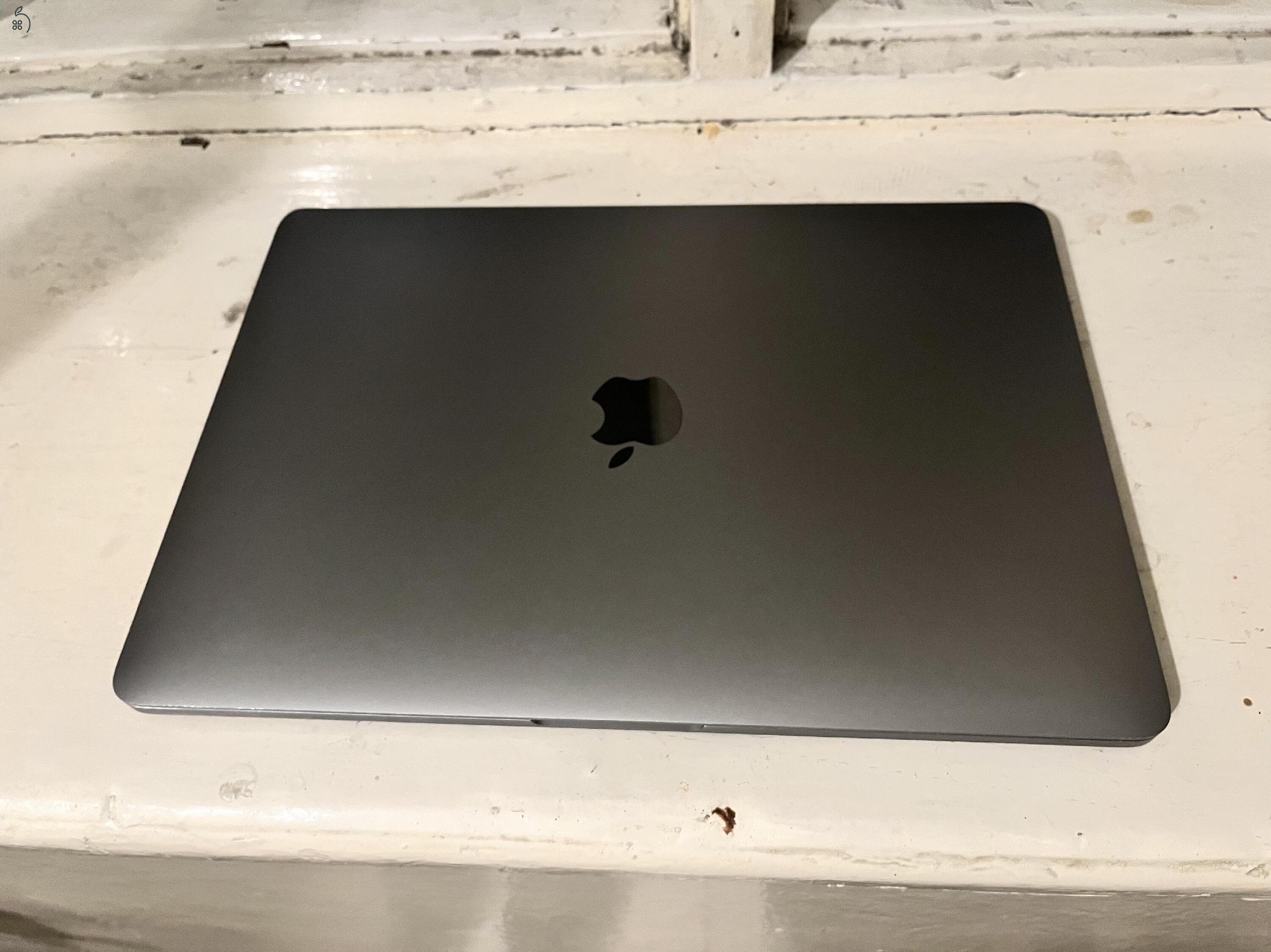M1 Macbook Pro 2020 256/8