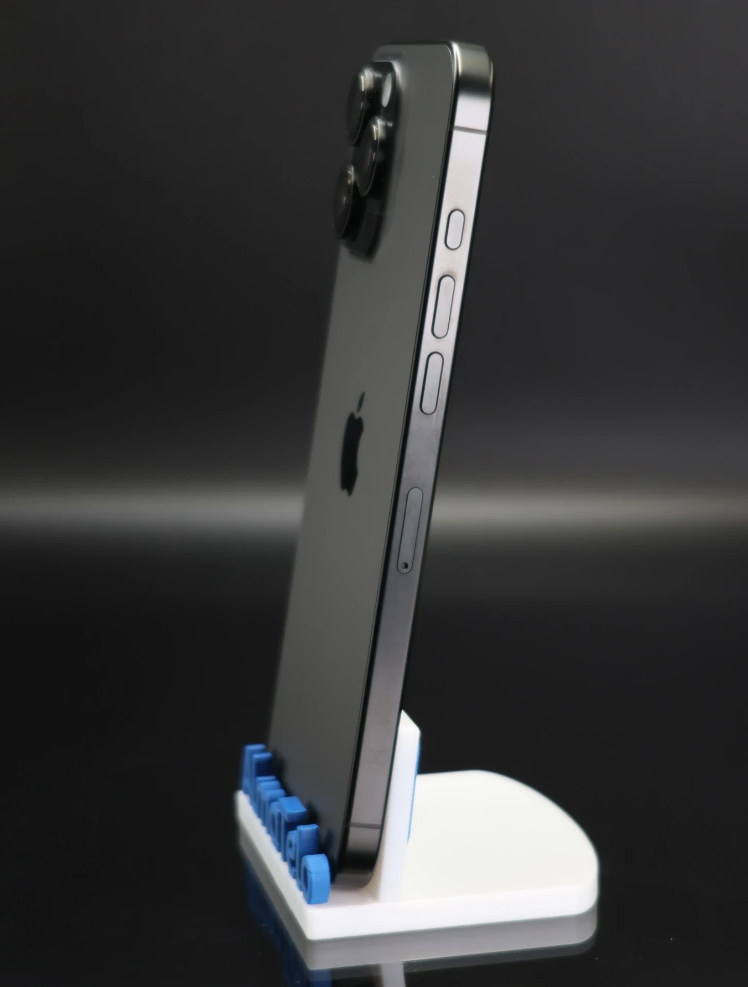 Apple iPhone 16 Pro 128 GB Black Titanium 92% akku - 12 HÓ GARANCIA