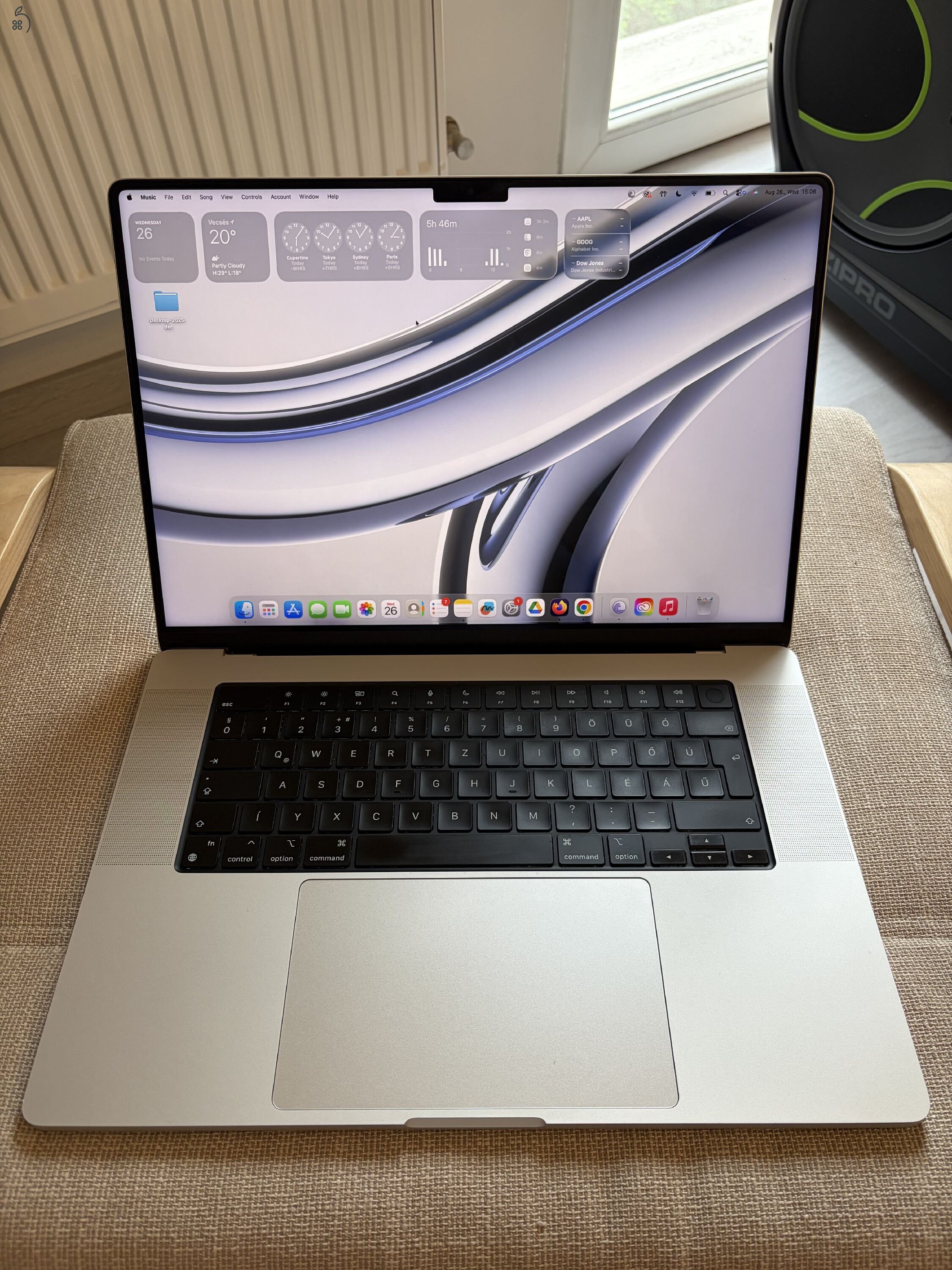 MacBook Pro 16