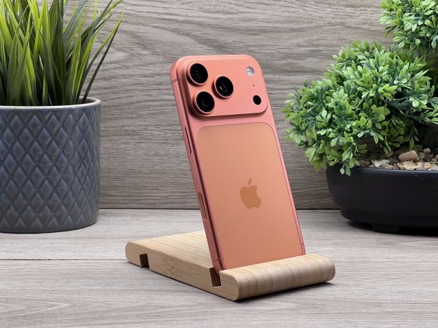 Hibátlan iPhone 17 Pro Cosmic Orange 256GB 2 ÉV Garanciával 100%