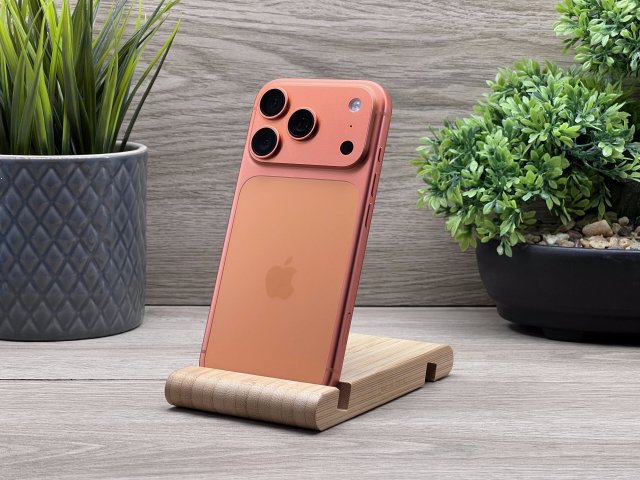 Hibátlan iPhone 17 Pro Cosmic Orange 256GB 2 ÉV Garanciával 100%