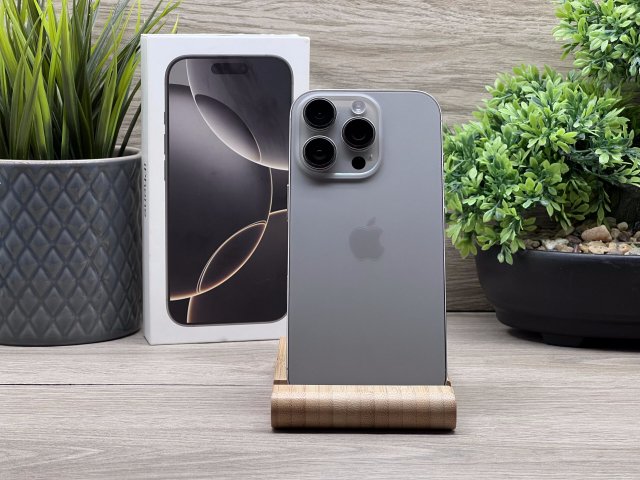 Hibátlan iPhone 16 Pro Natural Titanium 256GB 2 ÉV Garanciával 90%