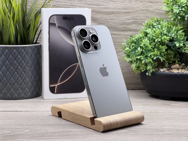 Hibátlan iPhone 16 Pro Natural Titanium 256GB 2 ÉV Garanciával 90%
