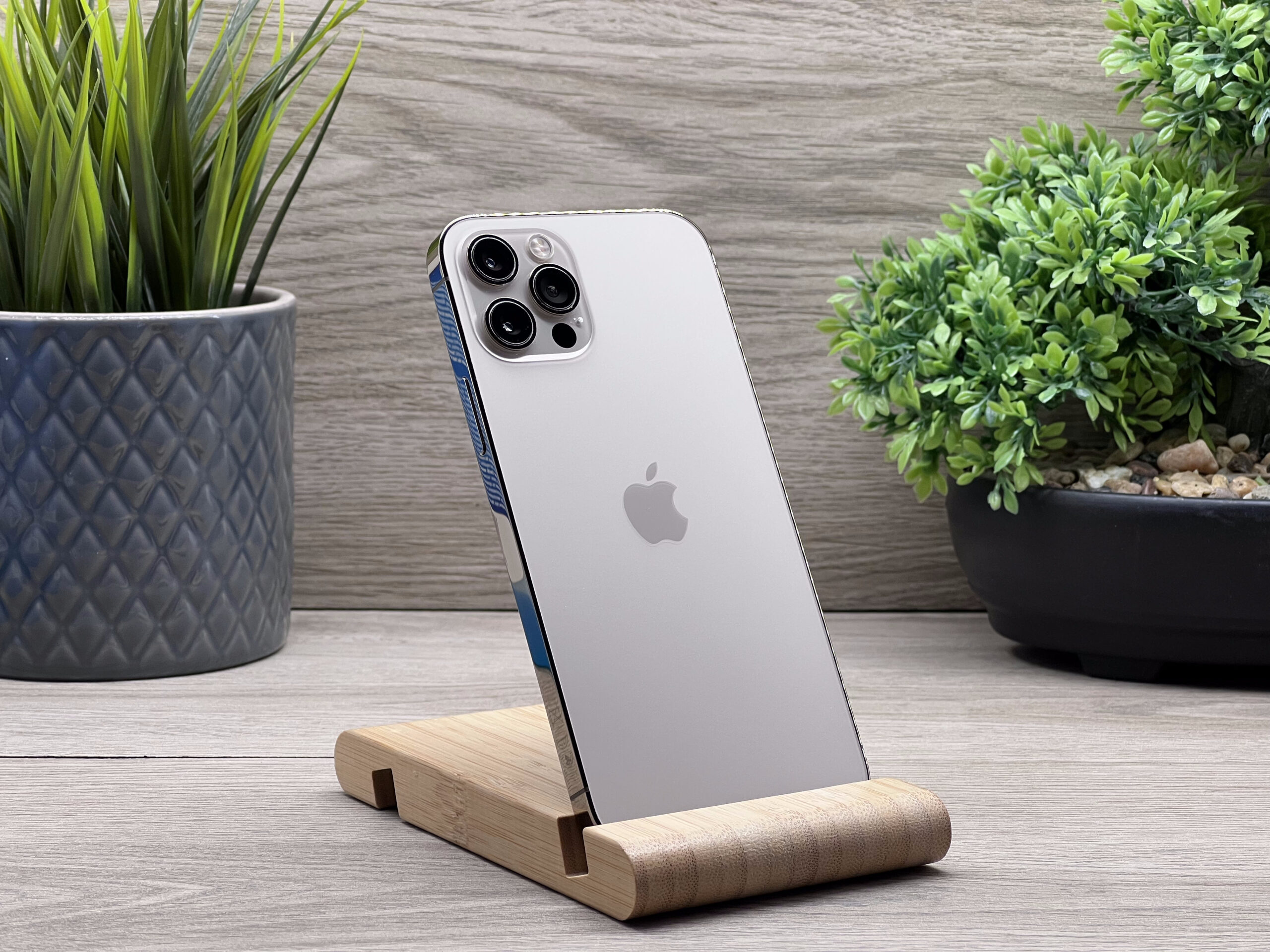 Hibátlan iPhone 12 Pro Gold 256GB 2 ÉV Garanciával 90%