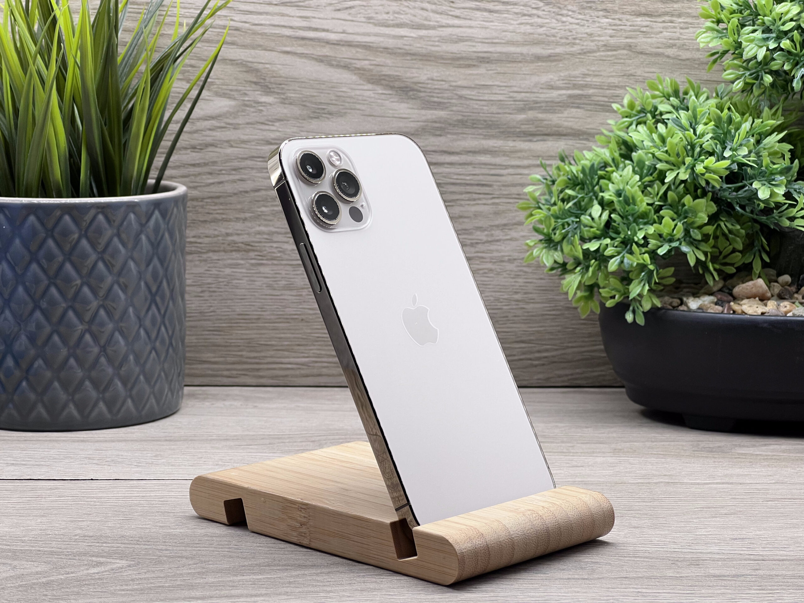 Hibátlan iPhone 12 Pro Gold 256GB 2 ÉV Garanciával 90%